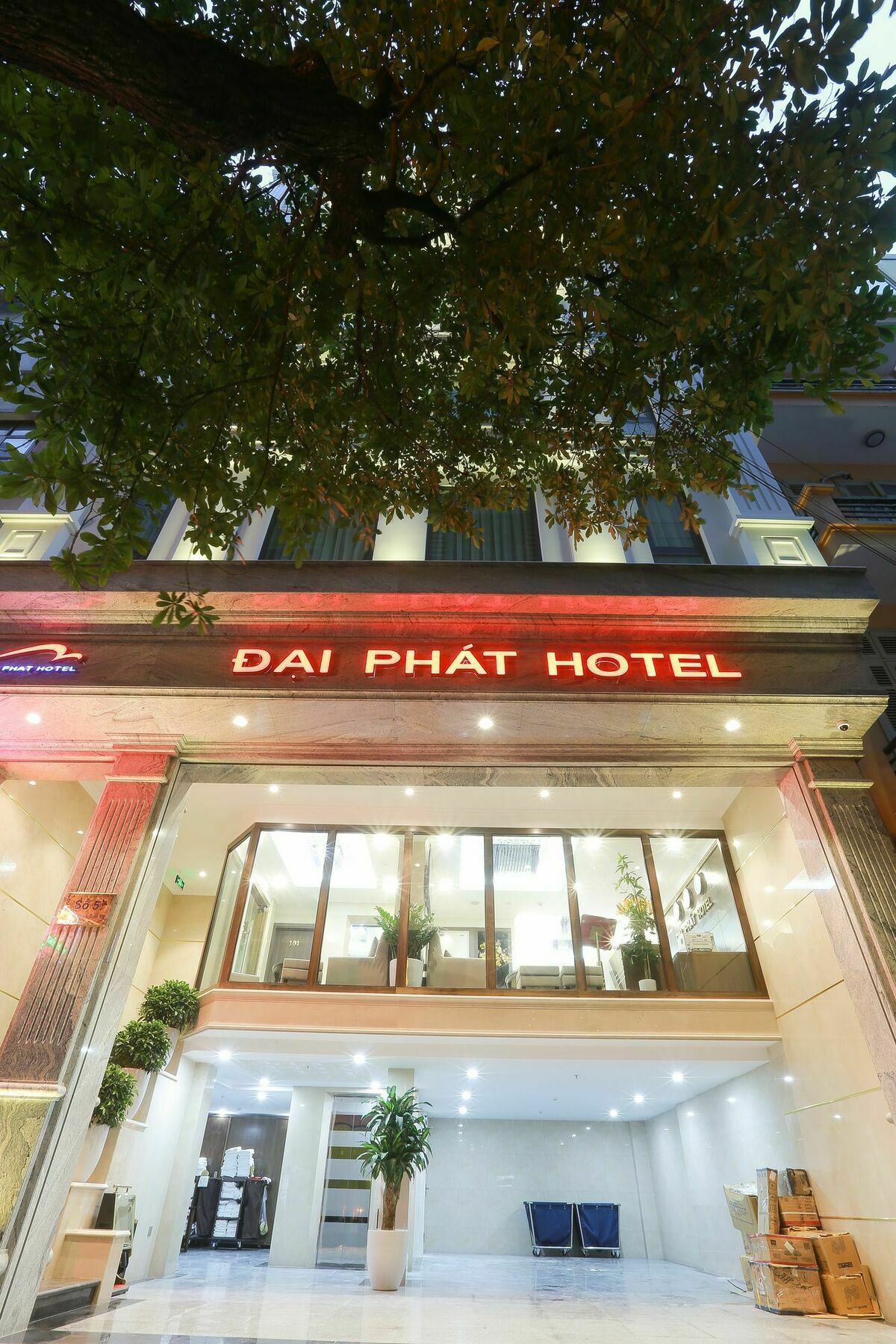 Dai Phat Hotel هانوي المظهر الخارجي الصورة